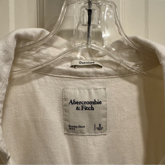 Abercrombie & Fitch Oversized Linen Button Down Shirt - Picture 3 of 3